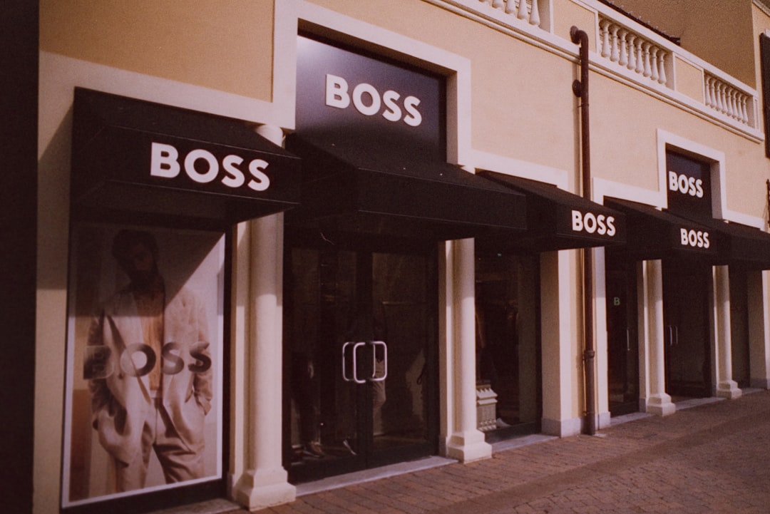 Decifrando o Sonho com o ‘Chefe’: Uma Jornada Espiritual Brasileira e Psicológica