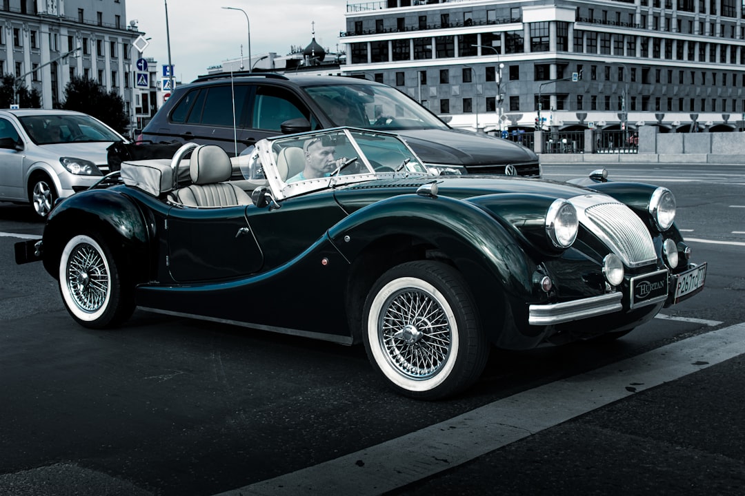 Sonhando com Carro: Mensagens Espirituais e Psicológicas na Tradição Brasileira