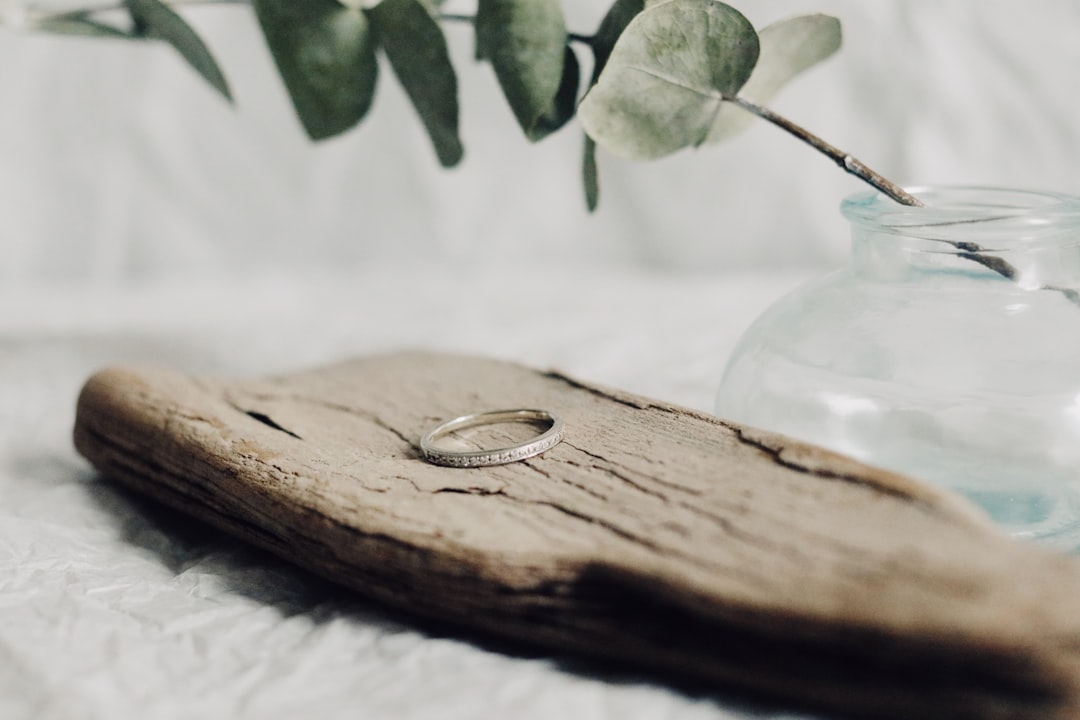 Decifrando o Anel em Seus Sonhos: Um Guia Espiritual e Psicológico à Brasileira