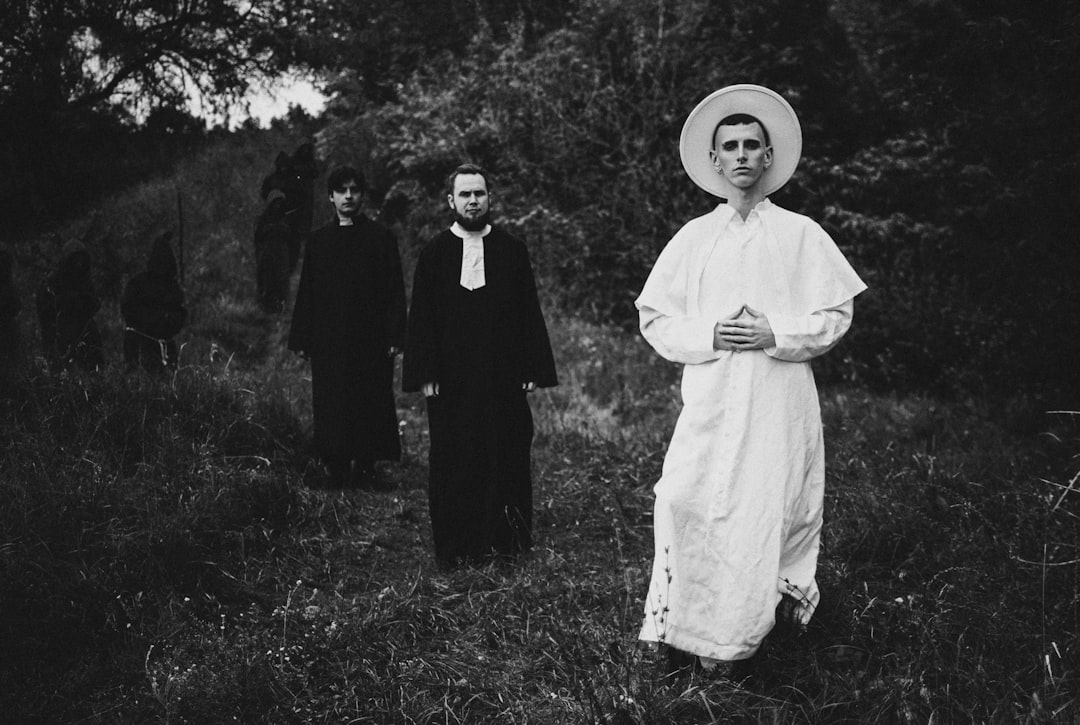 O Padre no Sonho: Uma Jornada Espiritual Brasileira